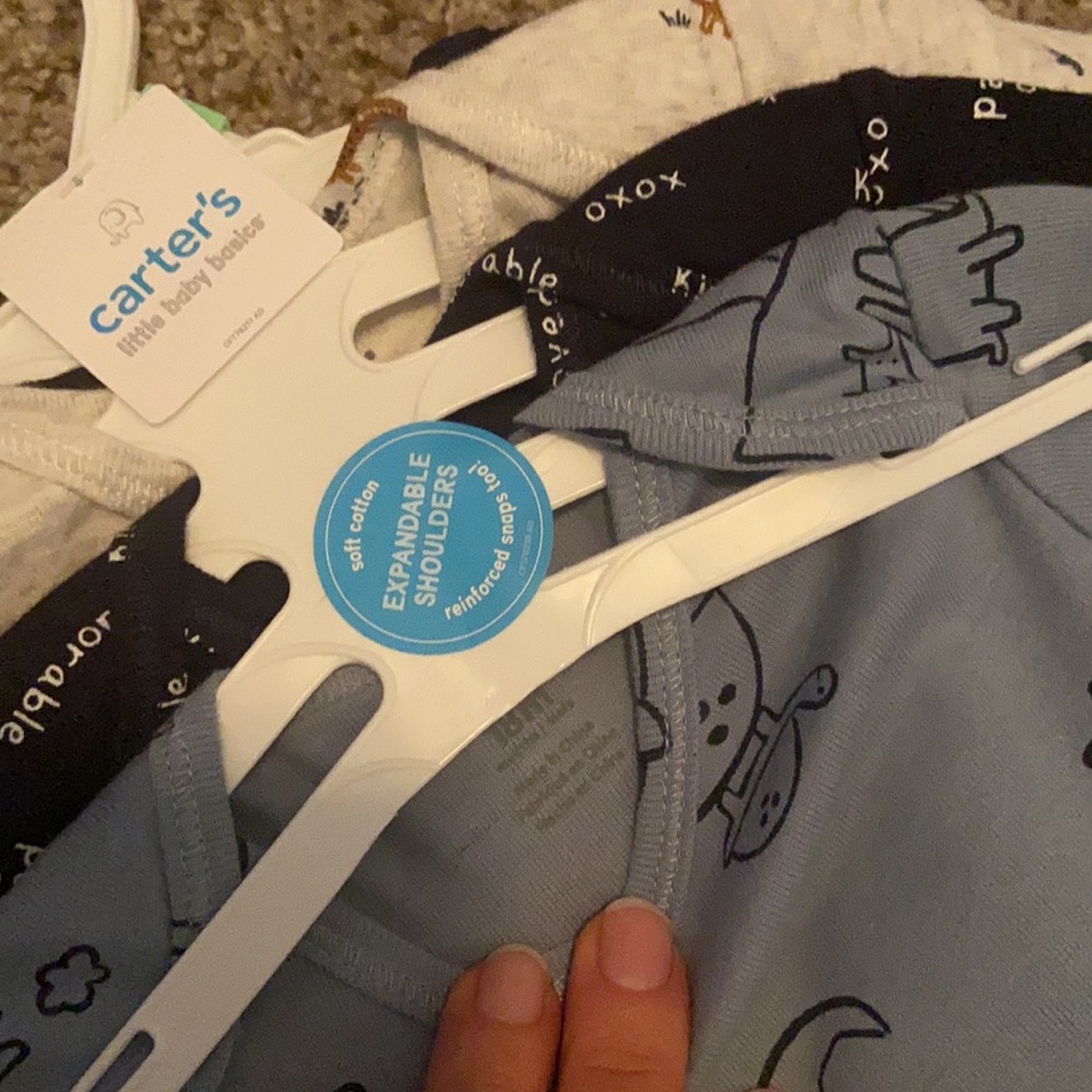 4 brand new onesies - Picture 5 of 5
